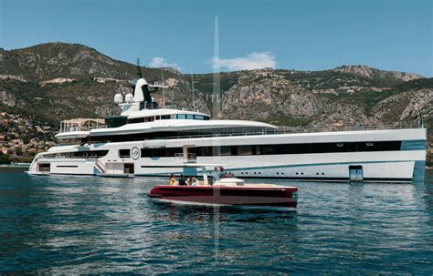 Billionaire Dan Snyders 192 Million Superyacht Traveled A Whopping