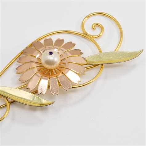 Van Dell Long Flower Wire Brooch Pin W Faux Pearl Center Gold Filled