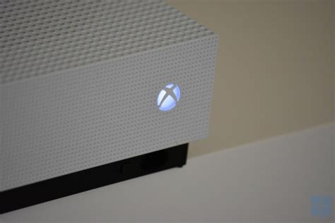 Hands-on with the Xbox One S - MSPoweruser