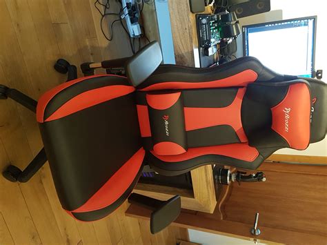 The Hardware Review: Arozzi Vernazza Gaming Chair - Initial Impressions