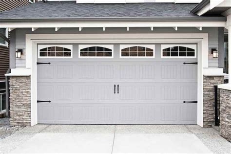 9 Great Looking Garage Door Paint Ideas - DIY Painting Tips