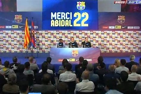 Eric Abidal annonce qu il quitte le FC Barcelone Outre mer la 1ère