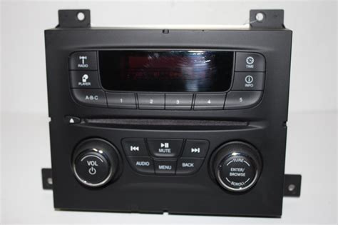 2013 Dodge Dart Radio Stereo Cd Player 04692355ag