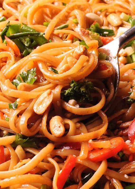 Close Up Shot Of Easy Thai Noodles With Peanut Sauce Whatsinthepan