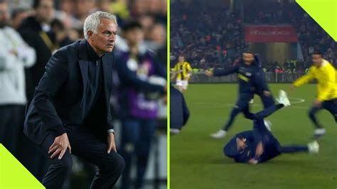 Jose Mourinhos Knee Slide Fail Goes Viral After Fenerbahces Dramatic