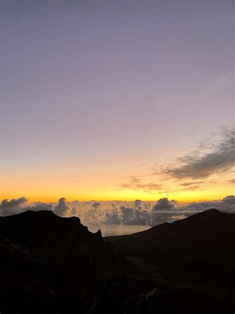 Sunrise at Haleakala in Maui: $1 Reservation Tips + Haleakala Sunrise Tours