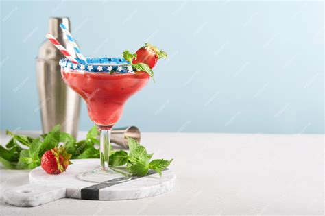 Premium Photo Patriotic Cocktail 4th July Glass Margarita Cocktail