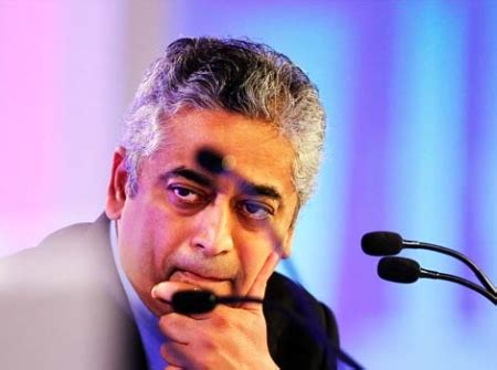 Rajdeep Sardesai's den of double standards | IndiaFactsIndiaFacts