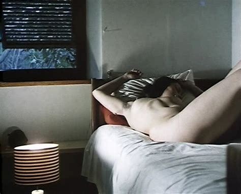 Naked Viky Konstadinidou In Ena Elefthero Koritsi