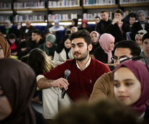 Dr Fahrettin Koca on Twitter Üsküdar Nevmekan Sahil de gençlerle