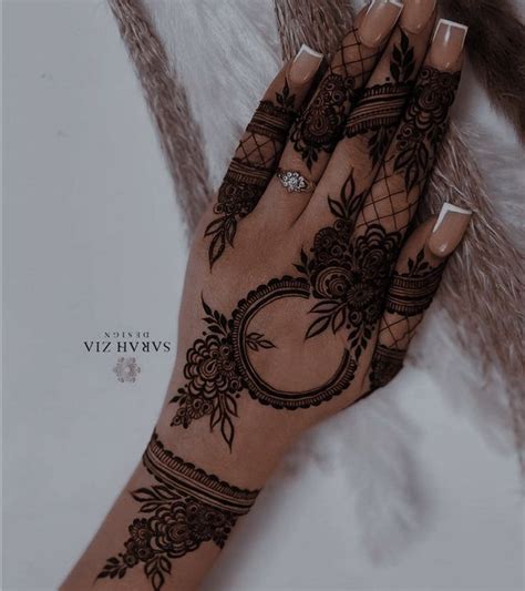 Pin By Akash Devi Pujak On Quick Saves Latest Simple Mehndi Designs