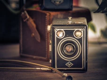 Images Gratuites : caméra, vieux, Voyage, nostalgie, bagage, Photos ...