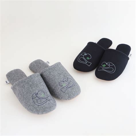 ★POOL Whisper Bird ウール ルームシューズ M ネイビー｜これまでに販売した商品｜IDEE SHOP Online