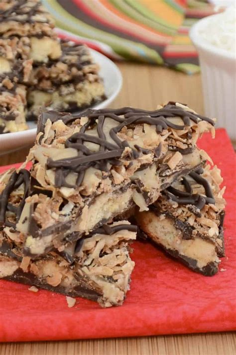 Samoas Cookie Bars - Sweet Pea's Kitchen