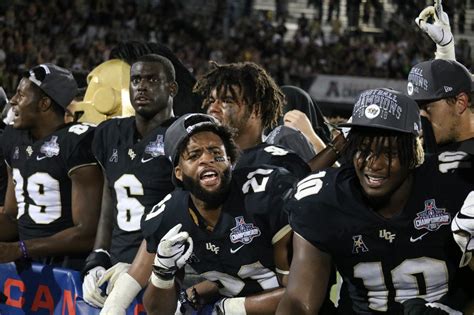 Unbeaten UCF Football Denied Entry to College Football Playoff ...