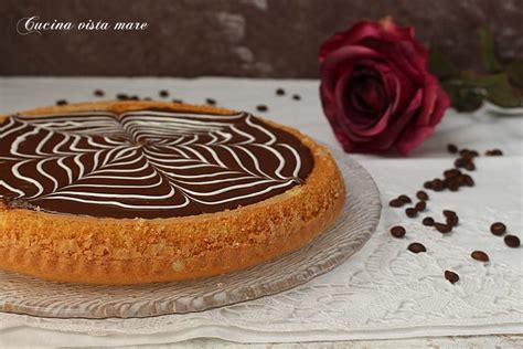 Crostata morbida con crema al caffè