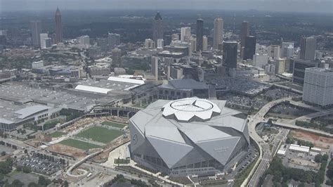 Soldier Field Renovation Time Lapse - bmp-ville