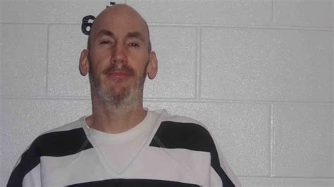 Colorado Prisoner Remains On The Run After 2 Other Escaped Inmates Captured 1 Found Dead Fox News