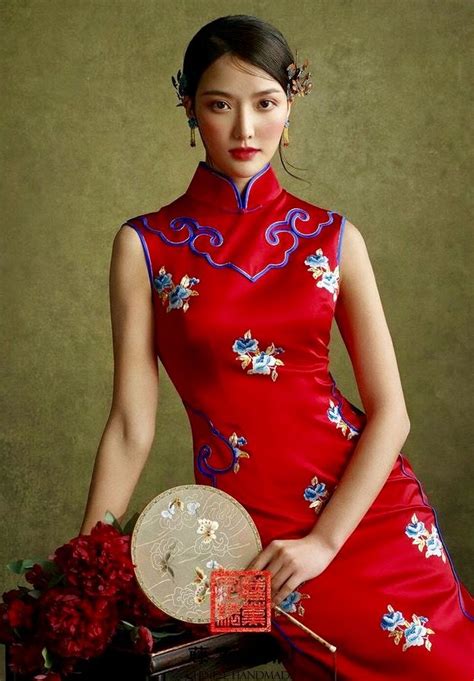 Pin By Marco Brunn On Cheongsam Revival Traditional Asian Dress