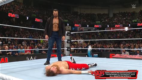 Drew Mcintyre Regresa Y Ataca A Sami Zayn Wwe Raw En