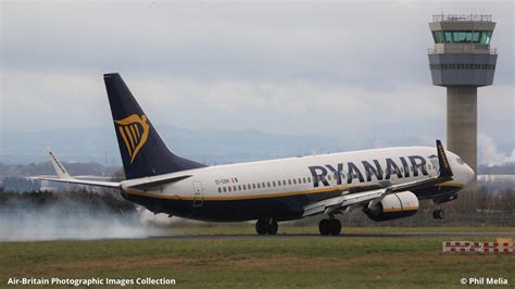 Boeing As Ei Ebn Ryanair Fr Ryr Abpic