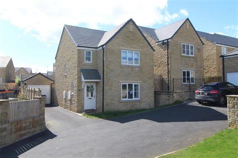 Houghton Close Oakworth Keighley BD22 3 Bed Detached House For Sale