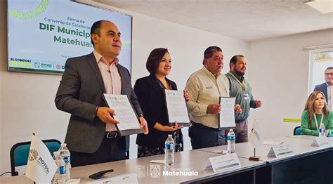 Firma De Convenio Entre El Dif Municipal De Matehuala Y El Instituto