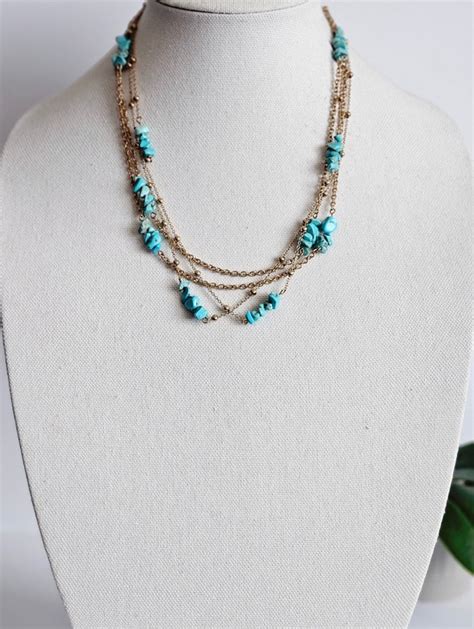 S Long Gold Tone Chain With Faux Turquoise Chips Gem