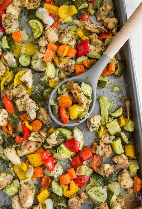 Easy One Pan Baked Chicken And Vegetables Watch What U Eat