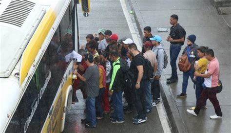 Paro de buses en Guayaquil Viteri denuncia en Fiscalía a transportistas