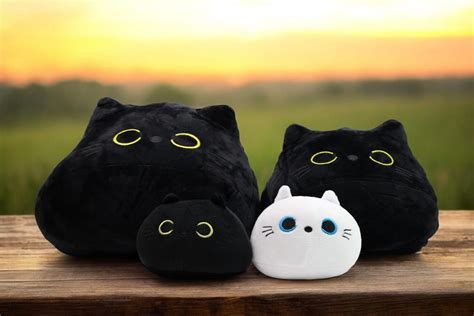 Cute Squishy Cat Plush Toy, Black and White Cats, Stuffed Animal Toys ...