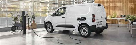 Acheter un utilitaire électrique ou hybride La Belle Auto