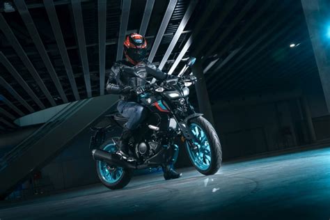 Yamaha MT 125 i R125 Hyper naked i supersport w małej pojemności Czy to się sprawdza TEST