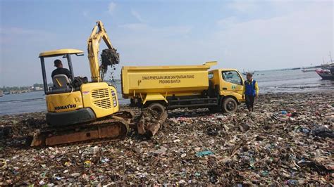 Sempat Viral Tumpukan Sampah Di Pesisir Teluk Pandeglang