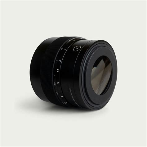 Moment 1.33x Anamorphic Lens Adapter | Moment