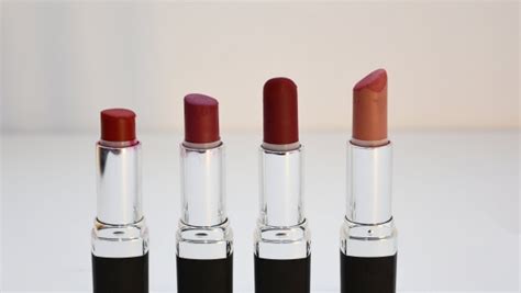 The Best Shades of Lipstick for Dark Skin - Boldsky.com