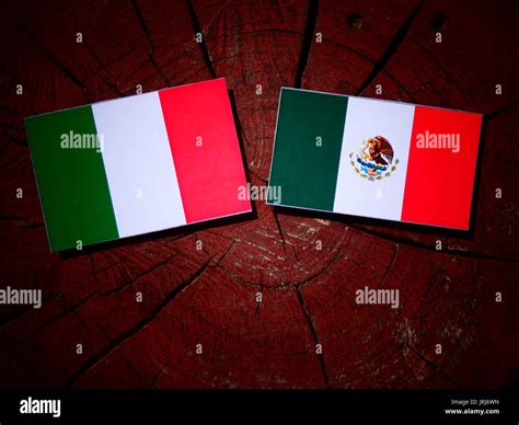 Mexico Vs Italy Flag - Mexico Italy Two Crossed Flags Isolated White ...