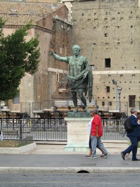 Emperor Augustus Statue - Rome