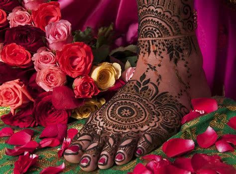 Professional Henna Tattoo Artists for Hire in Austin | EPIC