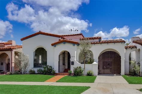 The Mediterranean Style House Blending Italian And Spanish