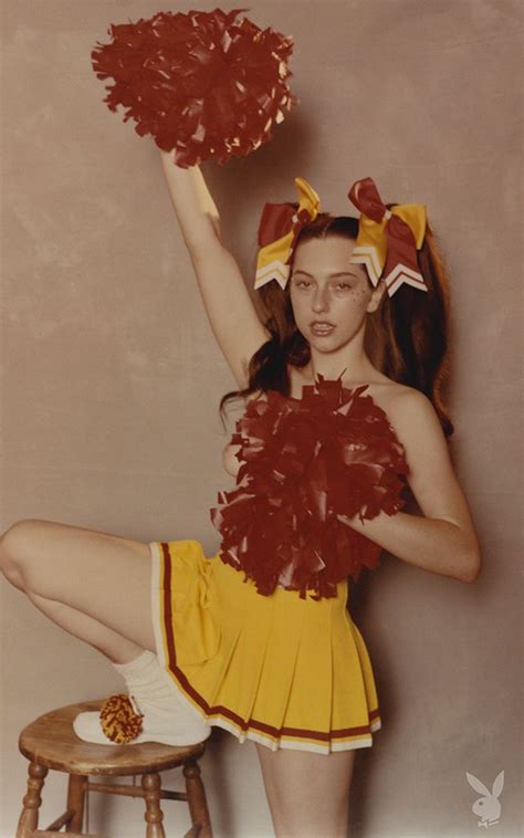 How Nude Magazines Are Evolving for a Millennial Audience Kızlar