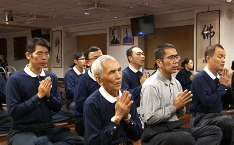 Ceramah Master Cheng Yen Menapaki Jalan Kebenaran Untuk Mencerahkan