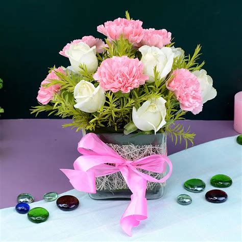 Send White Roses N Pink Carnations In Glass Vase Arrangement Online