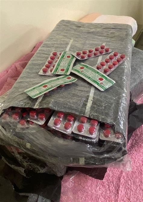 Dubai Customs Thwarts Attempt To Smuggle 234 000 Pills Hidden In Towels