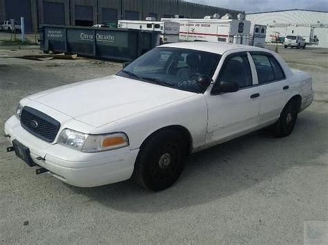 Sell used 2003 Ford Crown Victoria Police Interceptor 4.6L V8 in ...