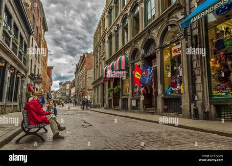 Old Vieux Montreal tourism area Stock Photo - Alamy