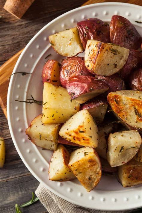 Roasted Red Potatoes With Garlic And Rosemary Feast And Flight