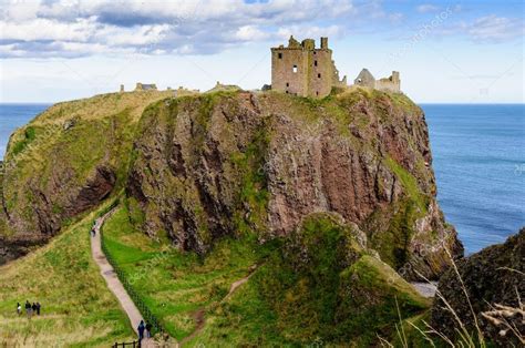 Dunnottar Castle near Stonehaven Stock Photo by ©Cornfield 86908442