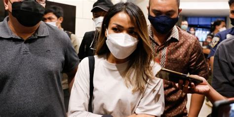 Usut Tuntas Kasus Mafia Tanah Yang Sasar Keluarganya Nirina Zubir Tak