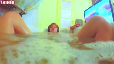 Naked Lara Stoll In Das H Llentor Von Z Rich